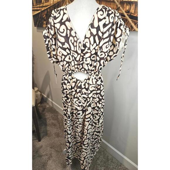 Nwt Sincerely Jules Bohemian Crafted Maxi Dress with Cut-Out Design - Picture 5 of 12